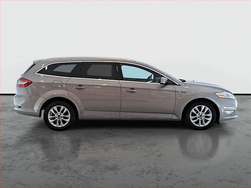 Ford Mondeo (2013) 2.0 TDCi, Navi, Tempomat - fotka 6 z 16