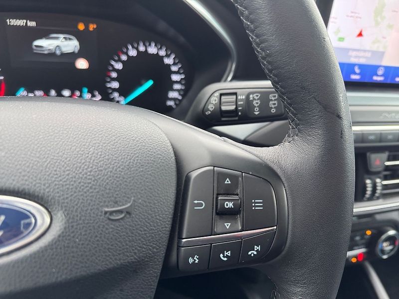 Ford Focus ACTIVE TOP Výbava ZÁRUKA od FO - fotka 17 z 19