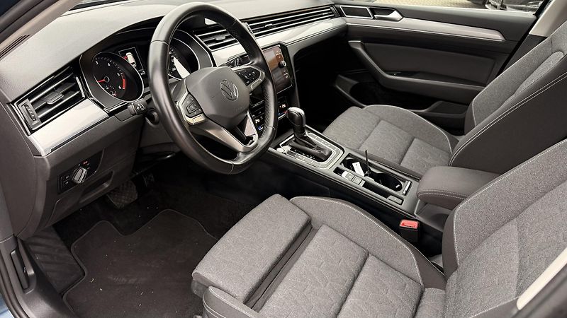 Volkswagen Passat (2023) 2.0TDI,DSG,ZÁRUKA,LED,DIESEL - fotka 46 z 60