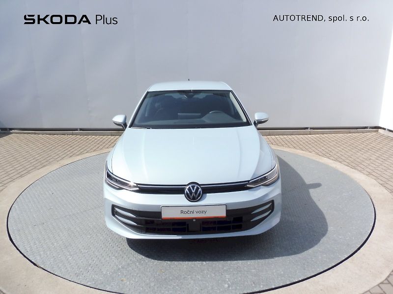 Volkswagen Golf (2025) People 1,5 TSI 85kW mHEV DSG - fotka 4 z 26