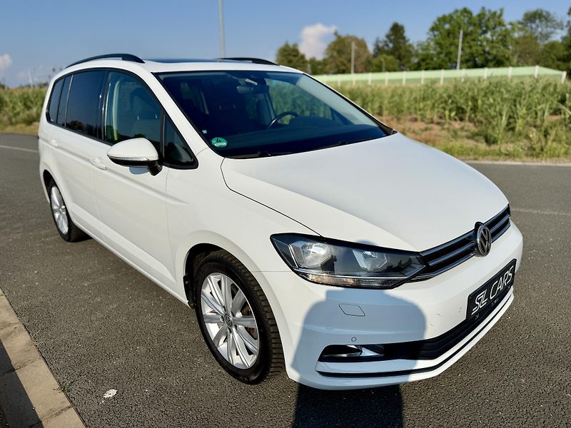 Volkswagen Touran 1.4 TSI PANO ALCANTARA MASÁŽ - fotka 7 z 44