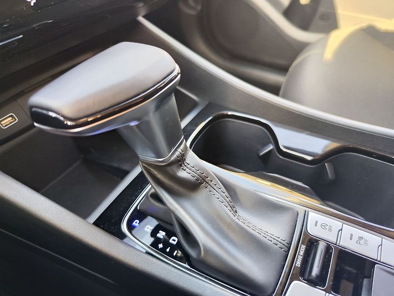 Hyundai Tucson 1.6 T-GDI/110kW Smart Navi DCT - fotka 24 z 33