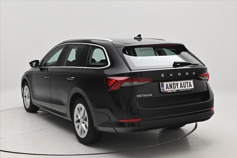 Škoda Octavia 2,0 TDI 110kW DSG Style Záruka - fotka 7 z 32