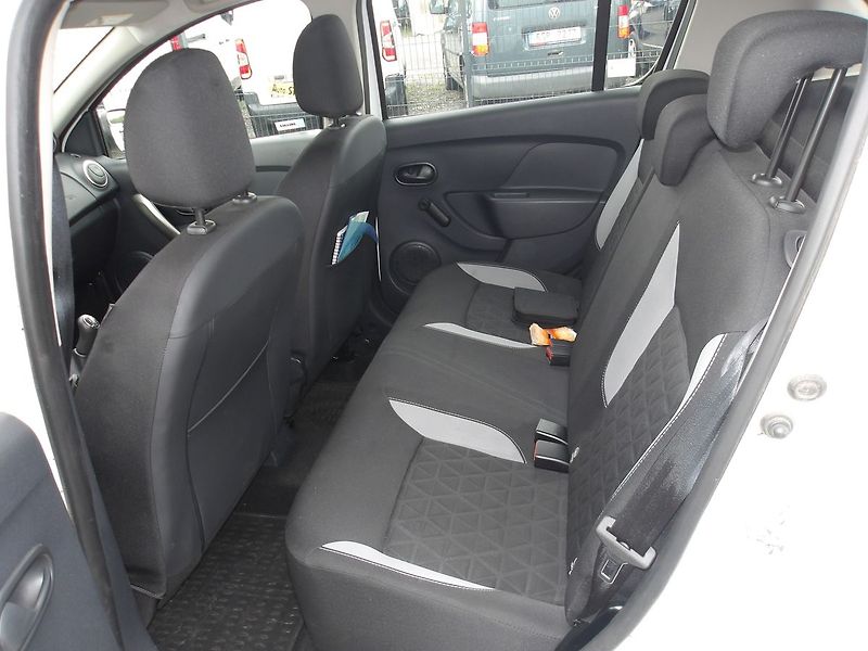 Dacia Sandero 1,0i 66kW STEPWAY  ČR NAJ.4000 - fotka 18 z 24