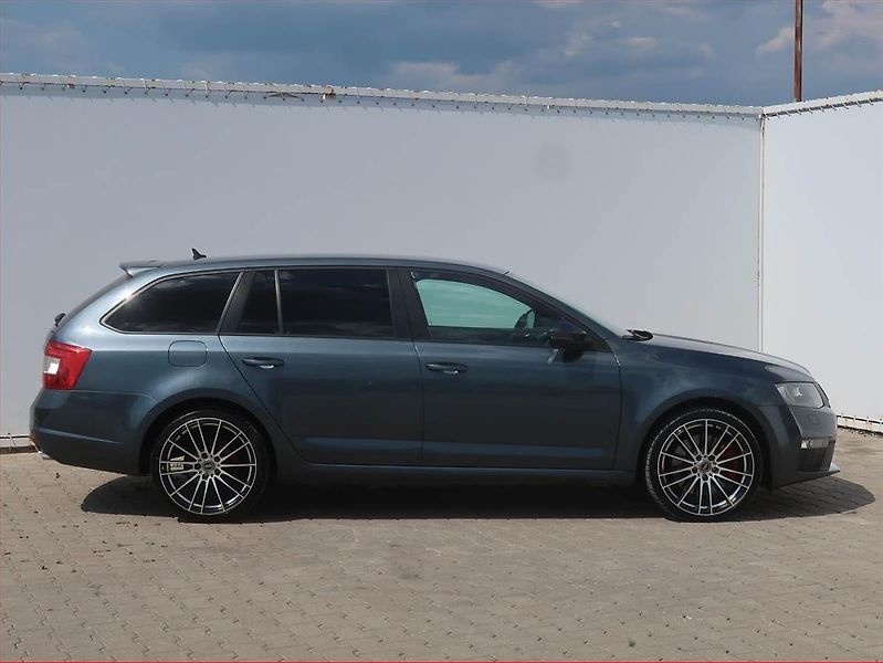 Škoda Octavia (2015) 2.0 TDI, Automat, Kůže, Navi - fotka 6 z 16
