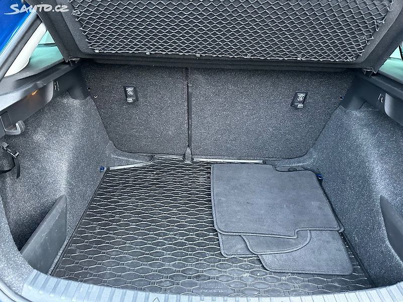 Škoda Scala 1,6 TDI Style, park. kamera - fotka 16 z 30