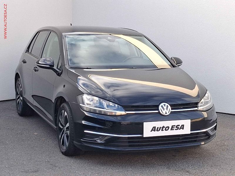 Volkswagen Golf (2019) 1.0 TSi, IQ Drive - fotografie inzerátu
