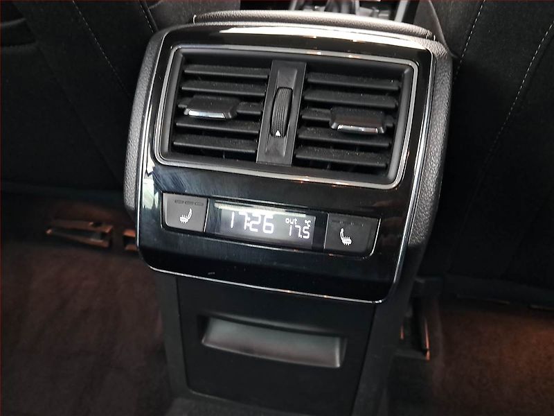 Škoda Superb (2016) 2.0 TDI, Tempomat - fotka 22 z 22