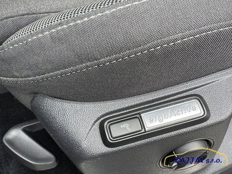 Volkswagen Tiguan 2.0TDI 4x4 + tažné, kamera - fotka 36 z 60