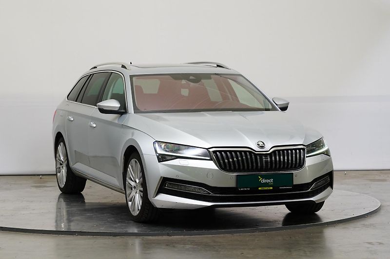 Škoda Superb - fotka 8 z 29