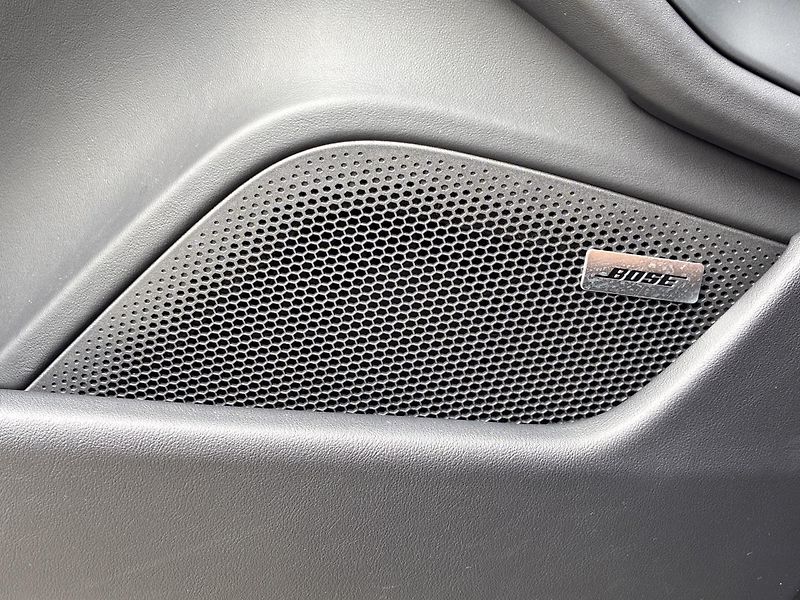 Porsche Taycan GTS Sport Turismo HuD Pano 360 - fotka 19 z 20