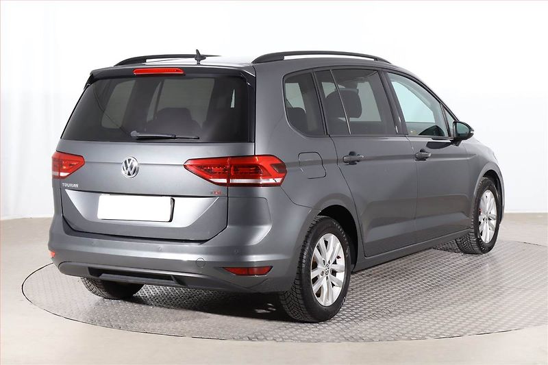 Volkswagen Touran (2017) 1.6 TDI, Serv.kniha, Tempomat - fotka 5 z 23
