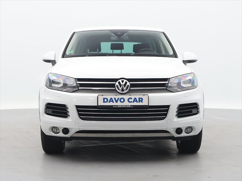 Volkswagen Touareg 3,0 TDI V6 150kW DSG 4M Kůže - fotka 2 z 28