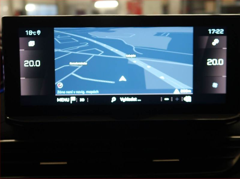Peugeot 3008 (2022) GT 1.2 PureTech - fotka 17 z 18
