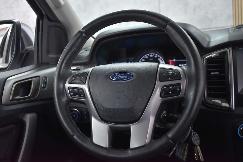 Ford Ranger 2.0 XLT*Naviják*4x4*TAŽNÉ*ČR 1 - fotka 20 z 46