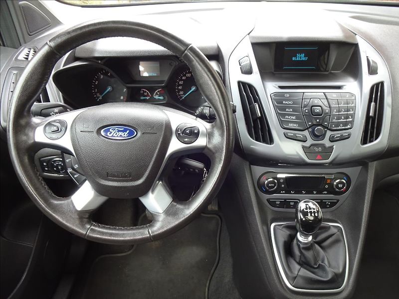 Ford Tourneo Connect 1.0 ECOBOOST TITANIUM - fotka 33 z 49