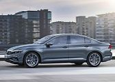 Volkswagen Passat - od 823 900 Kč