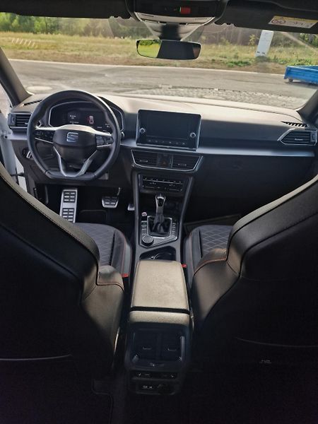 Seat Tarraco (2021) FR 2.0TSI 180kW DSG 4x4 - fotka 8 z 15