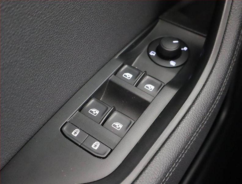Škoda Superb (2020) Style iV 1.4 TSI PHEV - fotka 15 z 25