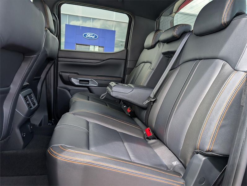 Ford Ranger Wildtrak, Dvojkabina, 2.3 EcoB - fotka 11 z 23