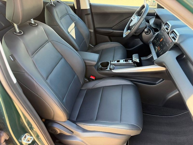 MG ZS HEV 1.5 EXCLUSIVE AT ZÁRUKA 7l - fotka 9 z 29
