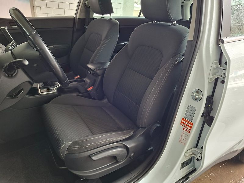 Kia Sportage (2016) 1.7CRDi 85kW -1.MAJITEL-KAMERA - fotka 19 z 41