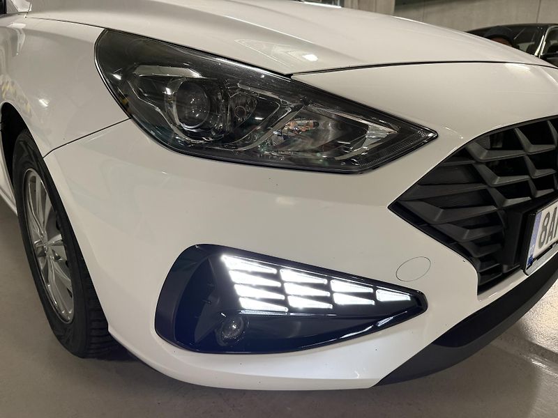 Hyundai i30 (2021) 1.0 T-GDI Comfort automat - fotka 20 z 20
