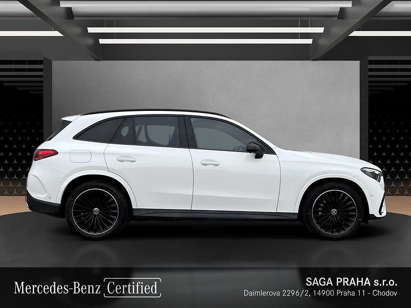 Mercedes-Benz GLC SUV 220d 4MATIC AMG Line Night - fotka 3 z 22