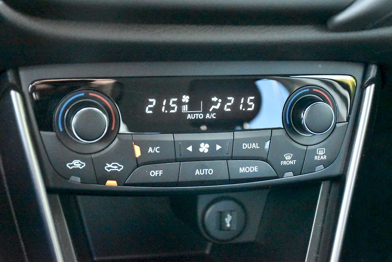 Suzuki SX4 S-Cross (2023) 1.4 BoosterJet 95kW 4x4 - fotka 16 z 29