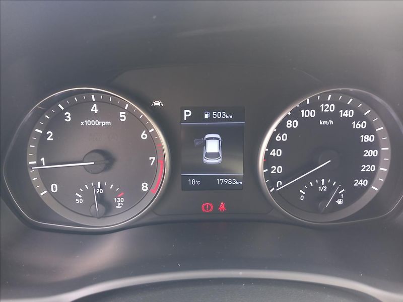 Hyundai i30 1,0 T-GDI COMFORT DCT - fotka 13 z 20