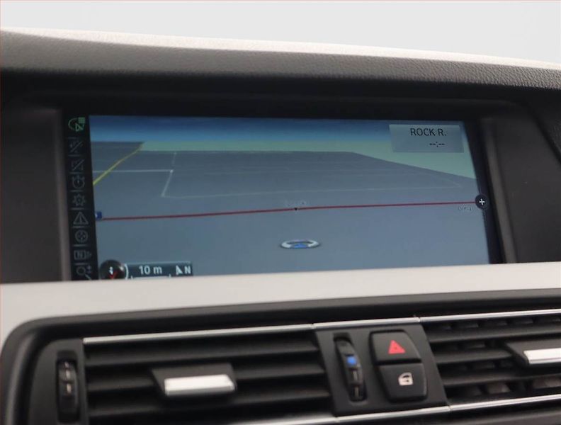 BMW Řada 5 (2013) 530d, Automat, Navi, Xenony - fotka 23 z 24