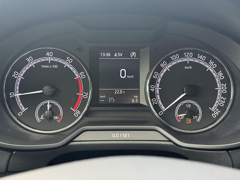 Škoda Octavia (2018) III 1.5TSi MAN Ambition+, RZV - fotka 29 z 47