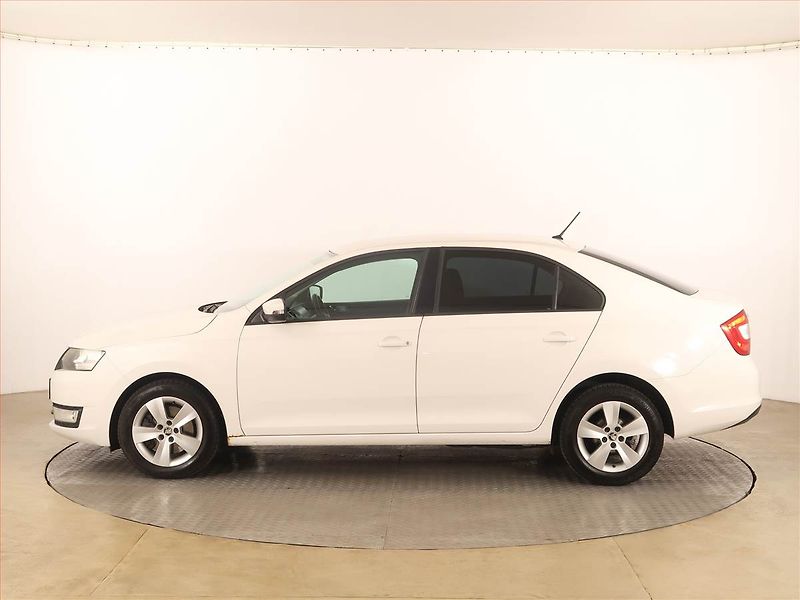 Škoda Rapid (2015) 1.6 TDI, Tempomat - fotka 3 z 16