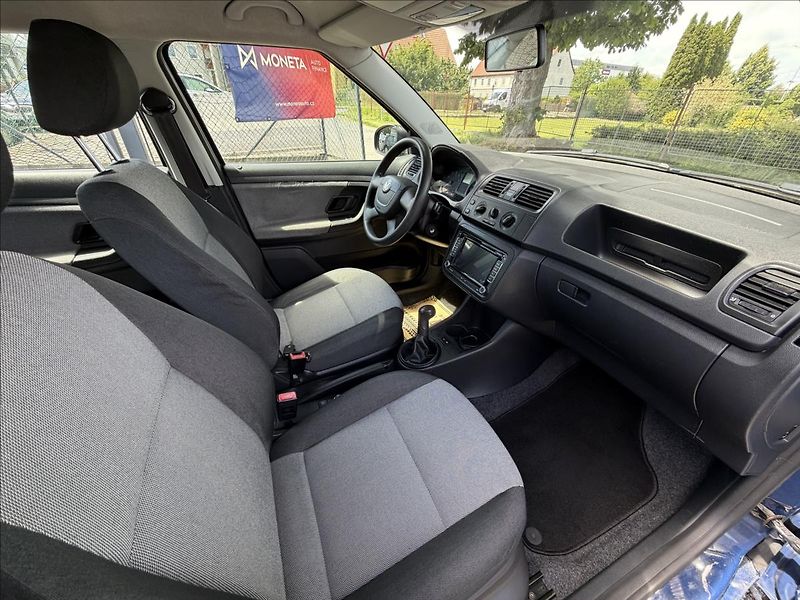 Škoda Fabia 1,4 i 16V 63kW  50TIS KM,KLIMA - fotka 24 z 50