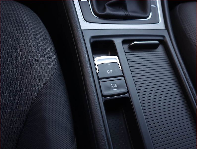 Volkswagen Golf (2015) 1.6 TDI, Serv.kniha, Tempomat - fotka 18 z 20