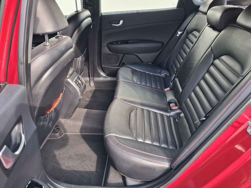 Kia Optima (2017) 1.7CRDi, 2.maj,ČR, AT - fotka 10 z 23