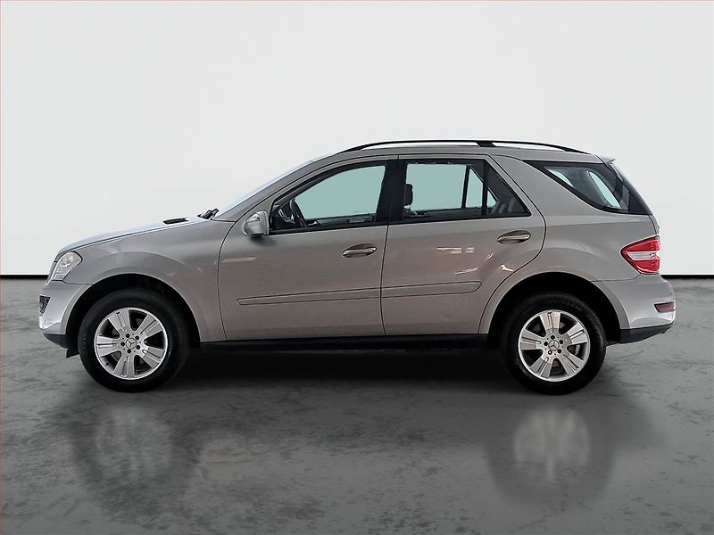 Mercedes-Benz Třídy M (2009) ML 320 CDI , 4X4, Automat - fotka 3 z 20