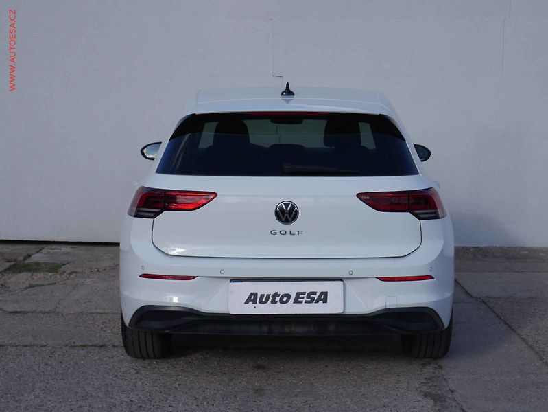 Volkswagen Golf (2020) 1.5 TSi, ČR, AC, LED, kmara - fotka 5 z 19