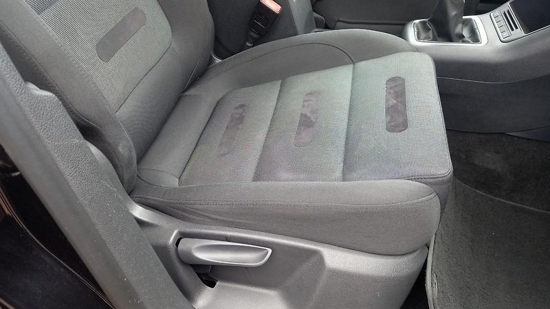 Volkswagen Tiguan (2008) SPORT  1.4 Tsi  4x4    - fotka 32 z 34