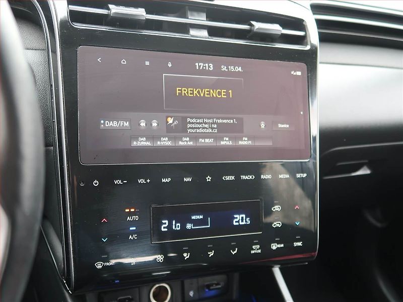 Hyundai Tucson (2022) Smart 1.6 T-GDI 48V MHEV - fotka 12 z 21