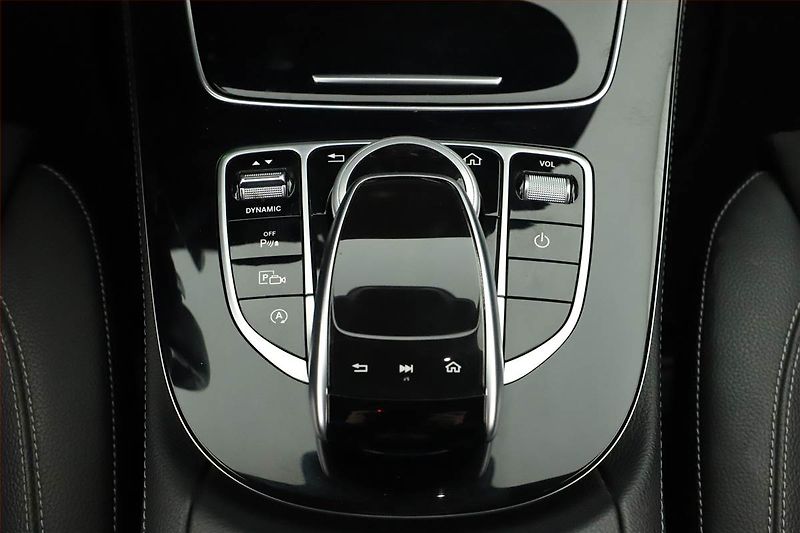 Mercedes-Benz Třídy E (2017) E 350 d - fotka 24 z 25