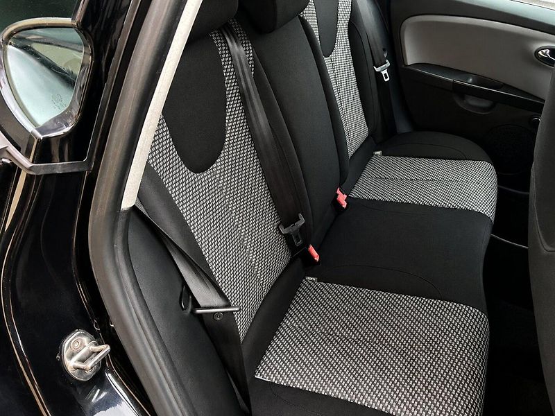 Seat Leon 1,6 MPi (75kW)*STK DO 7/2028* - fotka 11 z 15