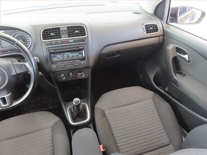Volkswagen Polo (2013) Comfortline 1.2 12V, Tempomat - fotka 8 z 13