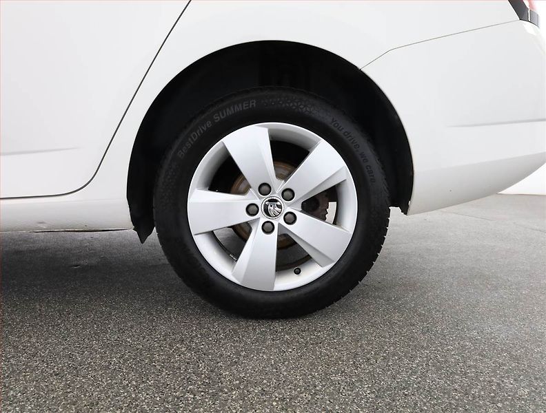 Škoda Fabia (2017) 1.4 TDI, Serv.kniha - fotka 16 z 16