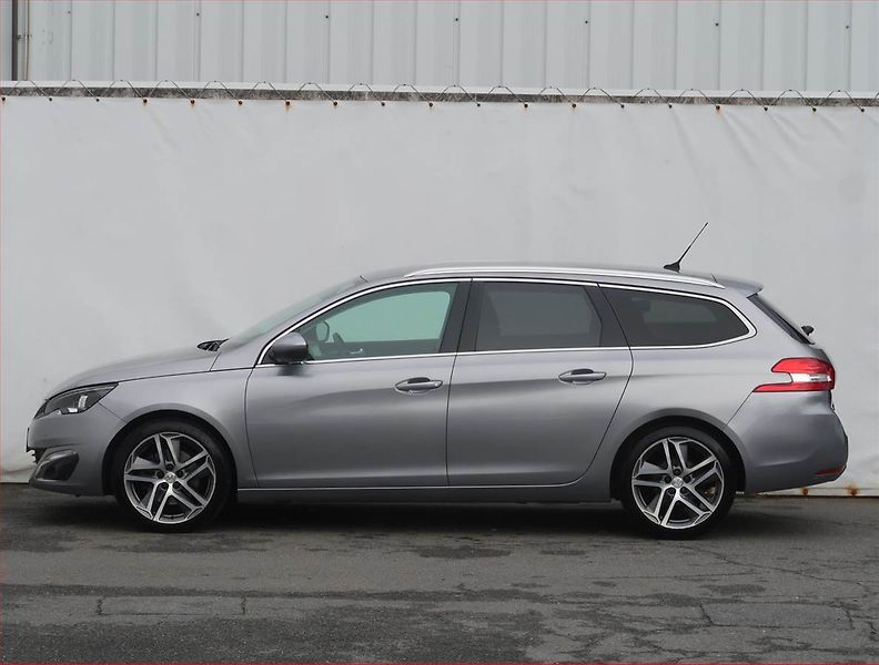 Peugeot 308 (2015) 2.0 HDI, Automat, Navi - fotka 3 z 23
