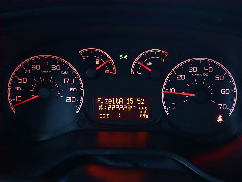 Fiat Dobló (2011) 1.6 MultiJet, 5Míst - fotka 8 z 11