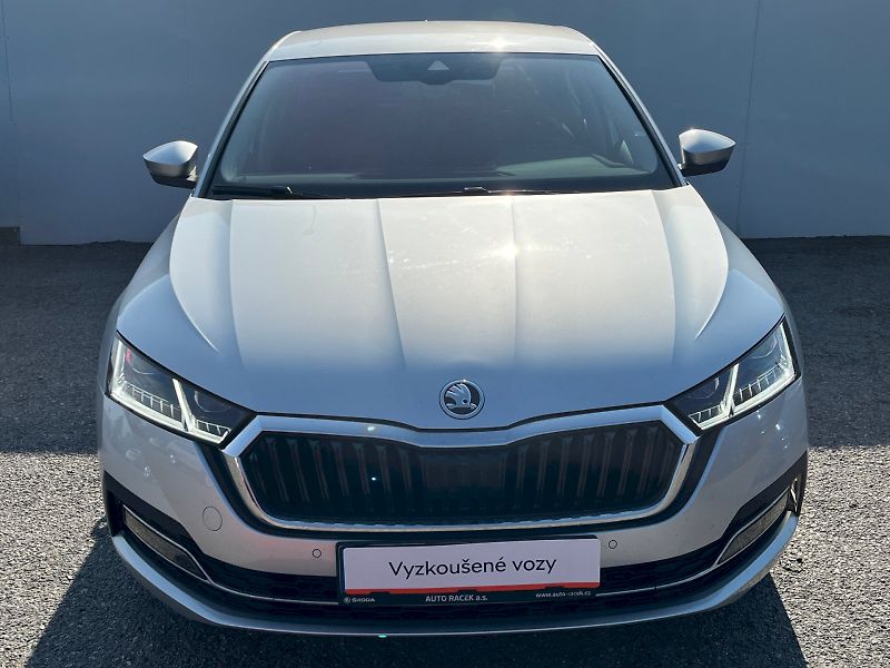 Škoda Octavia (2023) 1.5 TSI 110kW Style - fotka 25 z 27