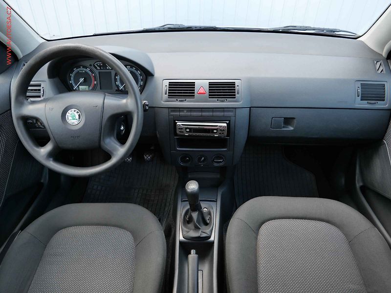 Škoda Fabia (2005) 1.2i, ČR - fotka 8 z 12