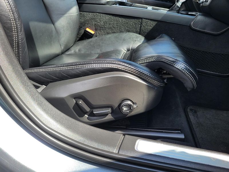 Volvo V90 D4 Drive-E INSCTRIPTION autom. - fotka 25 z 45