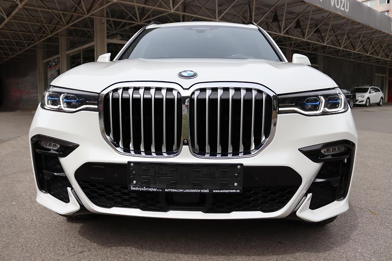 BMW X7 7místné SUV BMW X7 xDrive40i - fotka 4 z 67